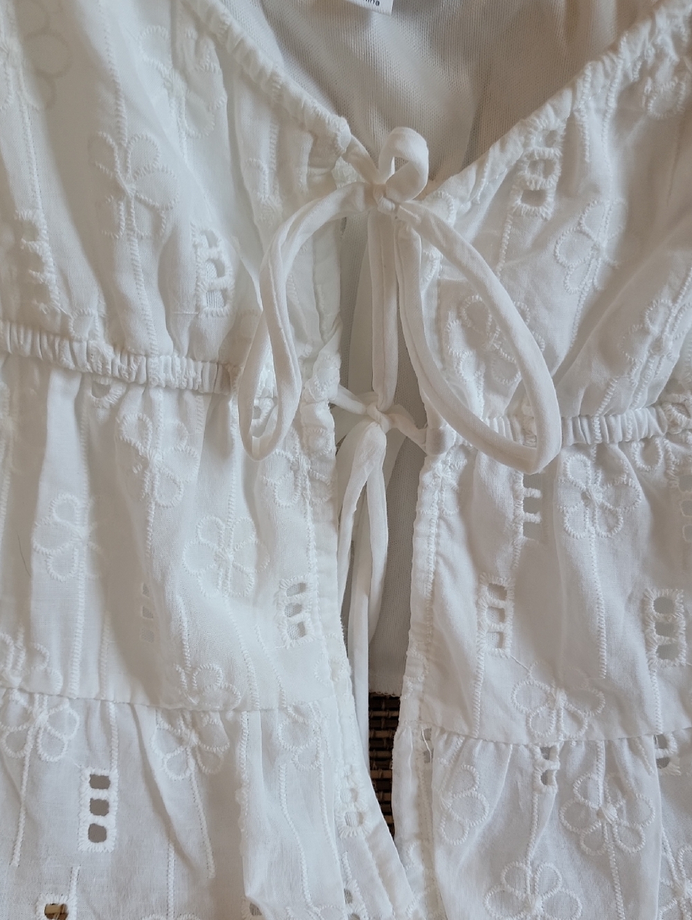 Kirious White Eyelet Tie-Front Cami Top - Picture 2 of 8